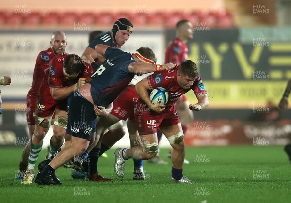160224 - Scarlets v Munster - United Rugby Championship - Teddy Leatherbarrow of Scarlets 