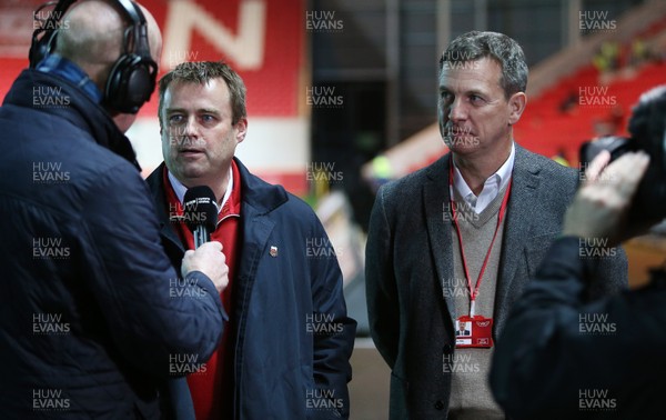 231015 - Scarlets v Munster - Guinness PRO12 - New WRU Chief Executive Martyn Phillips and Scarlets Ceif Exec Darran Phillips being interviewed by BBC