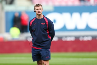270925 - Scarlets v Munster - United Rugby Championship - Scarlets head coach Dwayne Peel during the warm up