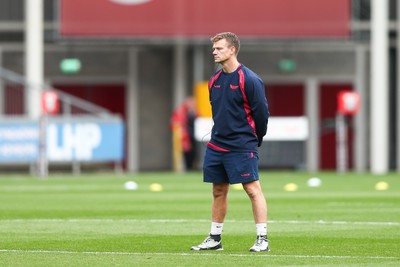 270925 - Scarlets v Munster - United Rugby Championship - Scarlets head coach Dwayne Peel during the warm up