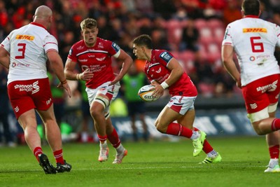 270925 - Scarlets v Munster - United Rugby Championship - Joe Hawkins of Scarlets