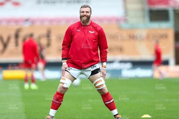 270925 - Scarlets v Munster - United Rugby Championship - Jake Ball of Scarlets during the warm up