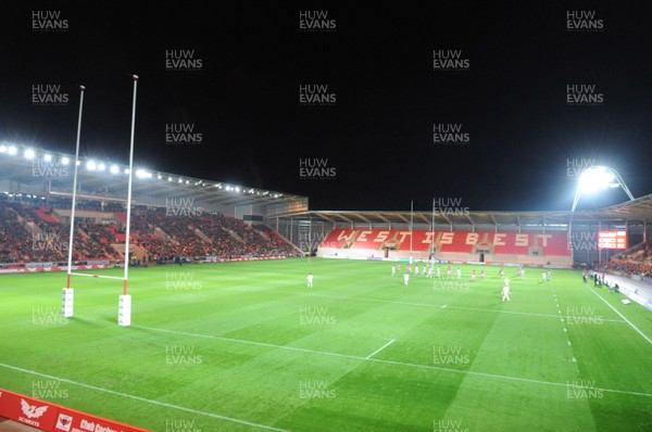 28.11.08 - Llanelli Scarlets v Munster - Magners League - Parc y Scarlets 