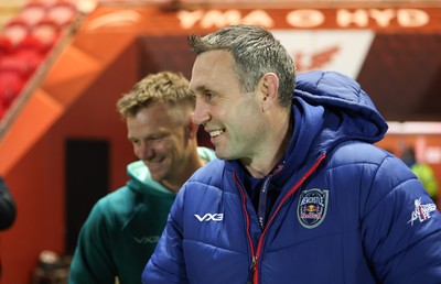 171026 Scarlets v Newcastle Red Bulls EPCR Challenge Cup - Former Scarlets, Wales and British Lions teammates, Scarlets head coach Dwayne Peel and Newcastle Red Bulls assistant coach Stephen Jones ahead of the match