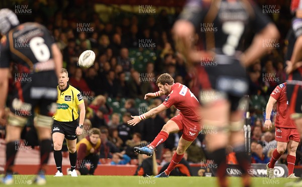 150417 - Newport Gwent Dragons v Scarlets - Guinness PRO12 - Dan Jones of Scarlets kicks at goal