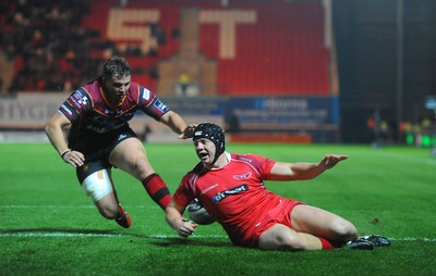 Scarlets v Newport Gwent Dragons 301015