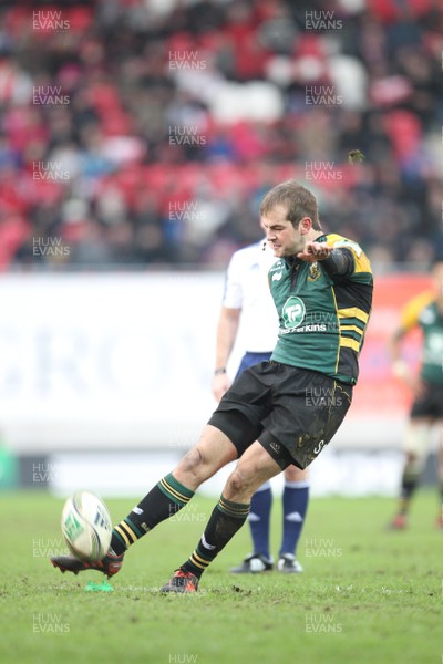 14.01.12 Scarlets v Northampton... Saints Stephen Myler kicks a penalty.  