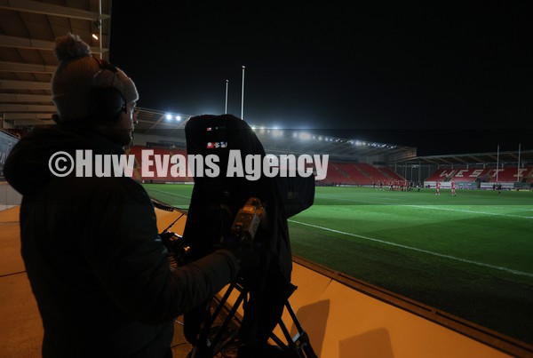 010122 - Scarlets v Ospreys - United Rugby Championship - A television camera films the game