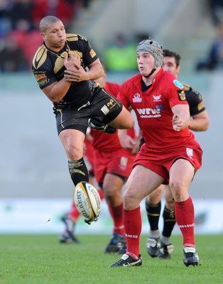 Scarlets v Ospreys 261209