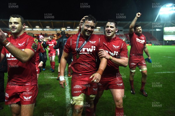 261217 - Scarlets v Ospreys - Guinness PRO14 - Josh Macleod and Ryan Elias of Scarlets at the end of the game