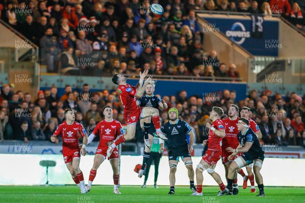 261223 - Scarlets v Ospreys - United Rugby Championship - Ryan Conbeer of Scarlets takes high ball
