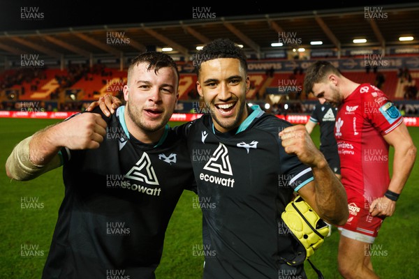 261223 - Scarlets v Ospreys - United Rugby Championship - Harri Deaves and Keelan Giles of Ospreys celebrate at the end of the match