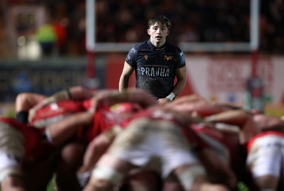 261225 - Scarlets v Ospreys - United Rugby Championship - Dan Edwards of Ospreys 