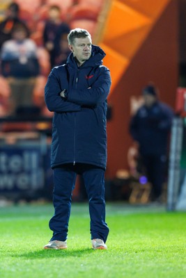 261225 - Scarlets v Ospreys - United Rugby Championship - Scarlets head coach Dwayne Peel during the warm up