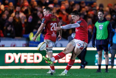 261225 - Scarlets v Ospreys - United Rugby Championship - Joe Hawkins of Scarlets kicks at goal