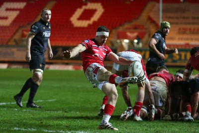 261225 - Scarlets v Ospreys - United Rugby Championship - Gareth Davies of Scarlets kicks the ball close to his try line