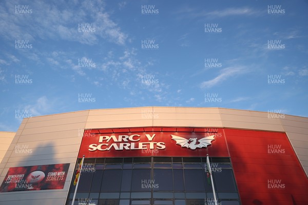 261225 - Scarlets v Ospreys - United Rugby Championship - General View of Parc y Scarlets