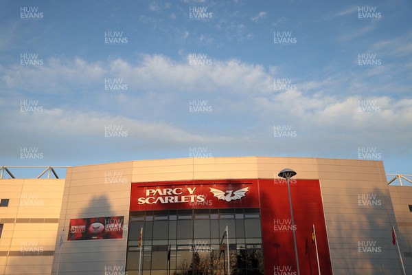 261225 - Scarlets v Ospreys - United Rugby Championship - General View of Parc y Scarlets