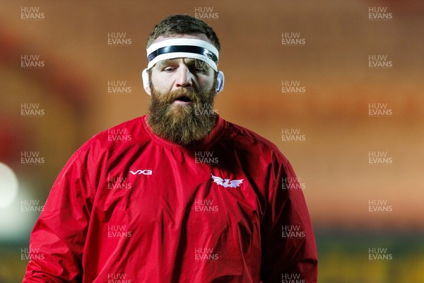 261225 - Scarlets v Ospreys - United Rugby Championship - Jake Ball of Scarlets during the warm up