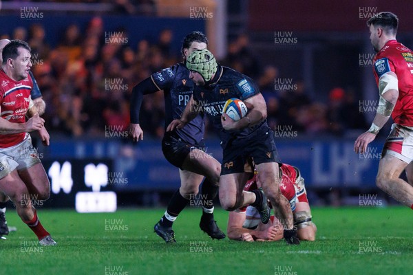 261225 - Scarlets v Ospreys - United Rugby Championship - Harri Deaves of Ospreys on the attack