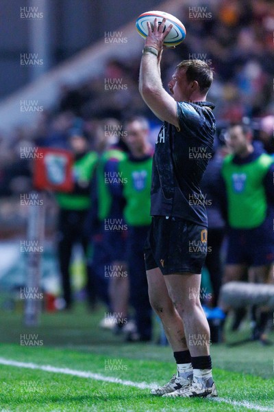 261225 - Scarlets v Ospreys - United Rugby Championship - Dewi Lake of Ospreys throws the ball in to a lineout