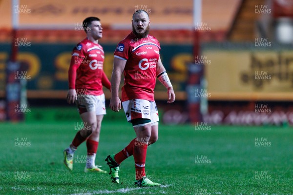 261225 - Scarlets v Ospreys - United Rugby Championship - Marnus van der Merwe of Scarlets