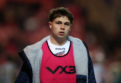 100126 - Scarlets v Section Paloise - Investec Champions Cup - Carwyn Leggatt-Jones of Scarlets 