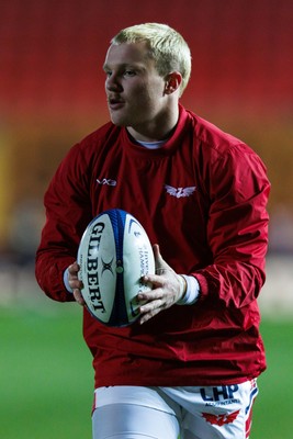 100126 - Scarlets v Section Paloise - Investec Champions Cup - Blair Murray of Scarlets during the warm up