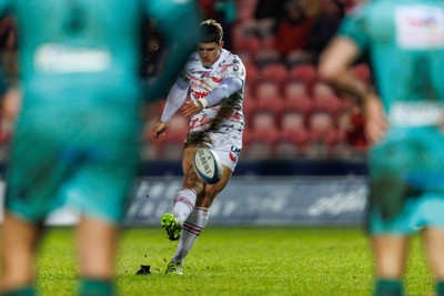 100126 - Scarlets v Section Paloise - Investec Champions Cup - Joe Hawkins of Scarlets kicks at goal