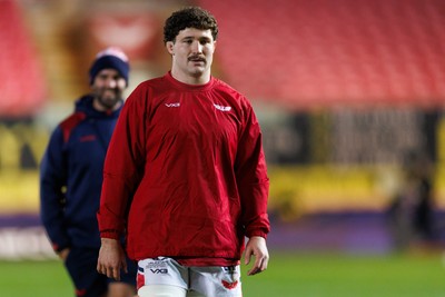 100126 - Scarlets v Section Paloise - Investec Champions Cup - Fletcher Anderson of Scarlets during the warm up