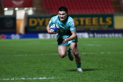 100126 - Scarlets v Section Paloise - Investec Champions Cup - Toshi Butlin of Pau goes over for his second try