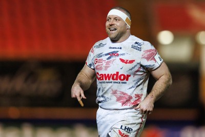 100126 - Scarlets v Section Paloise - Investec Champions Cup - Henry Thomas of Scarlets