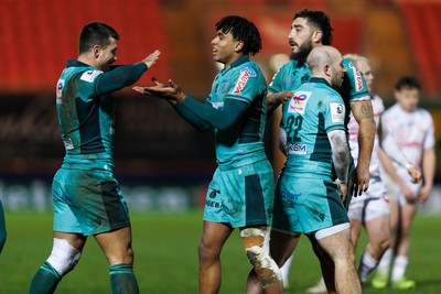 100126 - Scarlets v Section Paloise - Investec Champions Cup - Pau celebrate at the end of the match