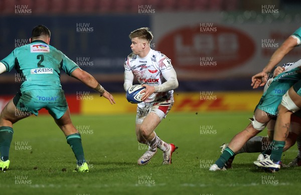 100126 - Scarlets v Section Paloise - Investec Champions Cup - Archie Hughes of Scarlets 