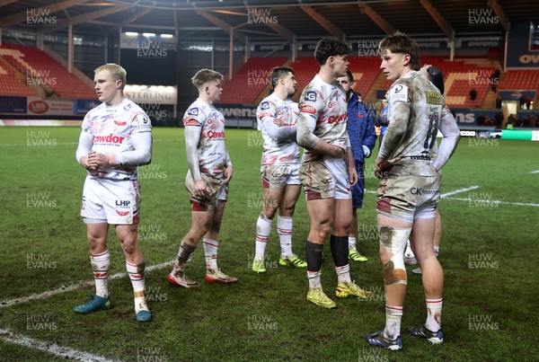 100126 - Scarlets v Section Paloise - Investec Champions Cup - Dejected Scarlets at full time