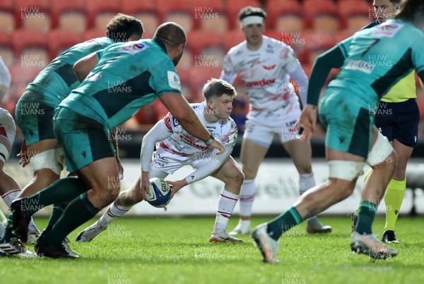 100126 - Scarlets v Section Paloise - Investec Champions Cup - Archie Hughes of Scarlets 