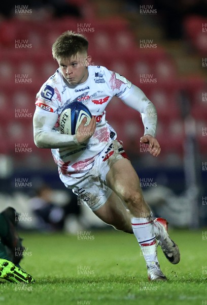 100126 - Scarlets v Section Paloise - Investec Champions Cup - Archie Hughes of Scarlets 