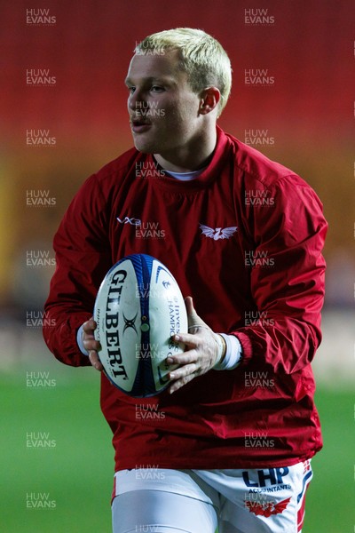 100126 - Scarlets v Section Paloise - Investec Champions Cup - Blair Murray of Scarlets during the warm up