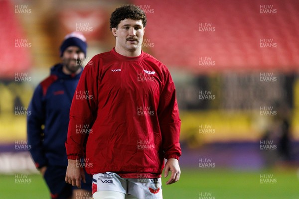 100126 - Scarlets v Section Paloise - Investec Champions Cup - Fletcher Anderson of Scarlets during the warm up