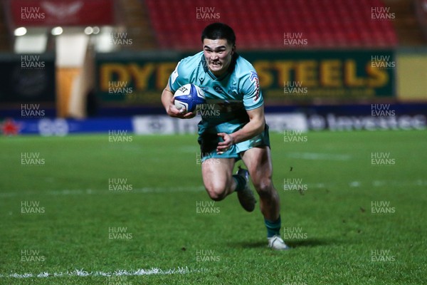 100126 - Scarlets v Section Paloise - Investec Champions Cup - Toshi Butlin of Pau goes over for his second try