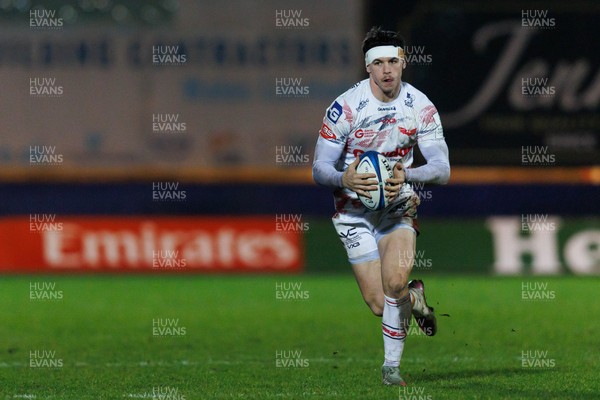 100126 - Scarlets v Section Paloise - Investec Champions Cup - Tom Rogers of Scarlets