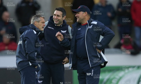 131018 - Scarlets v Racing 92, Champions Cup - Scarlets head coach Wayne Pivac, right, with coaches, Stephen Jones, centre and Byron Hayward