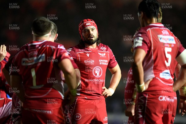 110120 - Scarlets v Toulon - European Rugby Challenge Cup - Josh Macleod of Scarlets