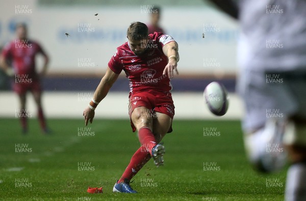 110120 - Scarlets v RC Toloun - European Rugby Challenge Cup - Leigh Halfpenny of Scarlets kicks the conversion