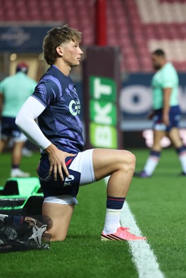 180926 - Scarlets v Saracens - Preseason Friendly -  Ellis Mee of Scarlets in the warm up 