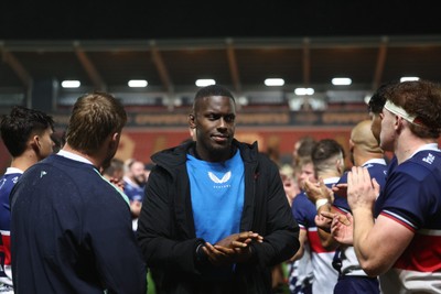 180926 - Scarlets v Saracens - Preseason Friendly - Maro Itoje of Saracens leaves the field at the final whistle 