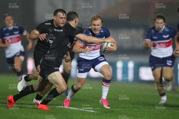 180926 - Scarlets v Saracens - Preseason Friendly - Blair Murray of Scarlets fends off Saracens defenders