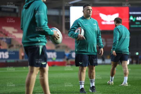 180926 - Scarlets v Saracens - Preseason Friendly - New Scarlets defence Coach Eamon O’Carroll before kick off
