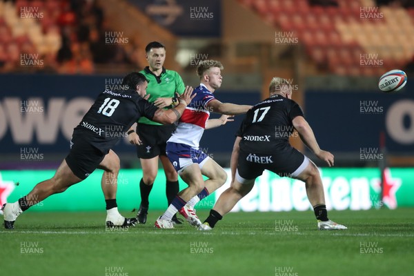 180926 - Scarlets v Saracens - Preseason Friendly -  Scarlets Archie Hughes throws out a pass