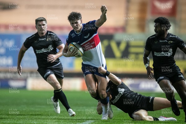 180926 - Scarlets v Saracens - Preseason Friendly - Eddie James of Scarlets on the attack